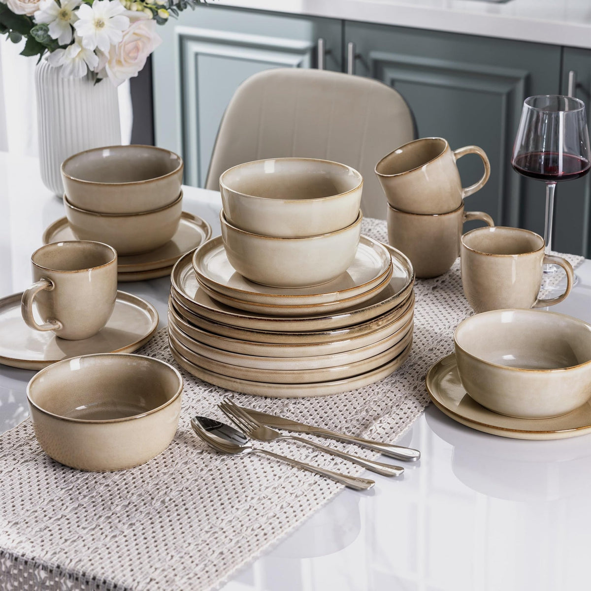 SayMOJO Stoneware Dinnerware Set – Reactive Glaze, Service for 8